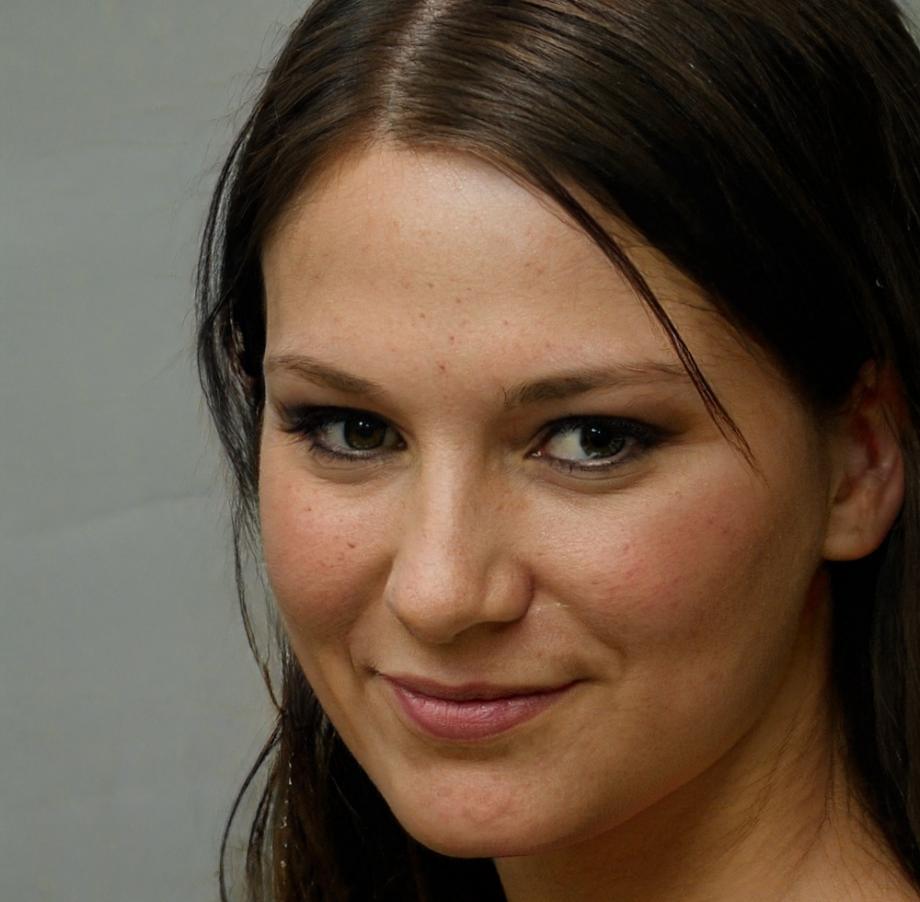 Portraits von Finanzexpertin Birthe Sommer